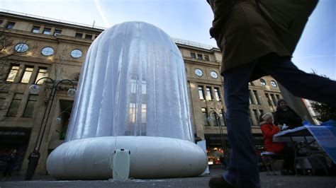 Blowjob ohne Kondom gegen Aufpreis Begleiten Grevenmacher
